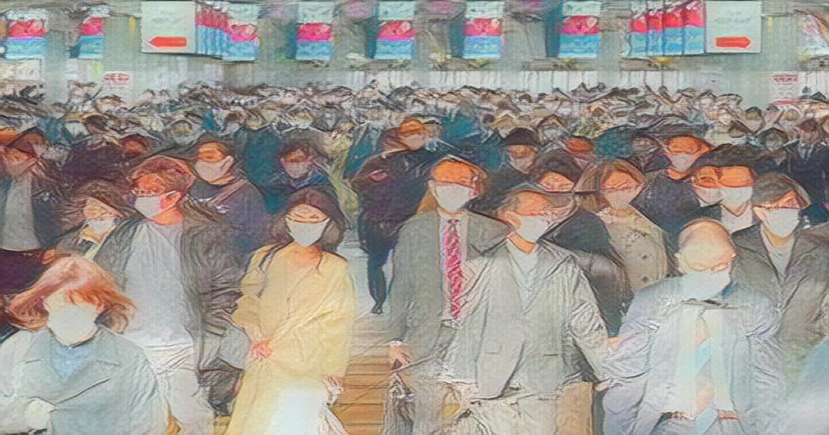 Japan commuters wear masks on day 1 of freedom