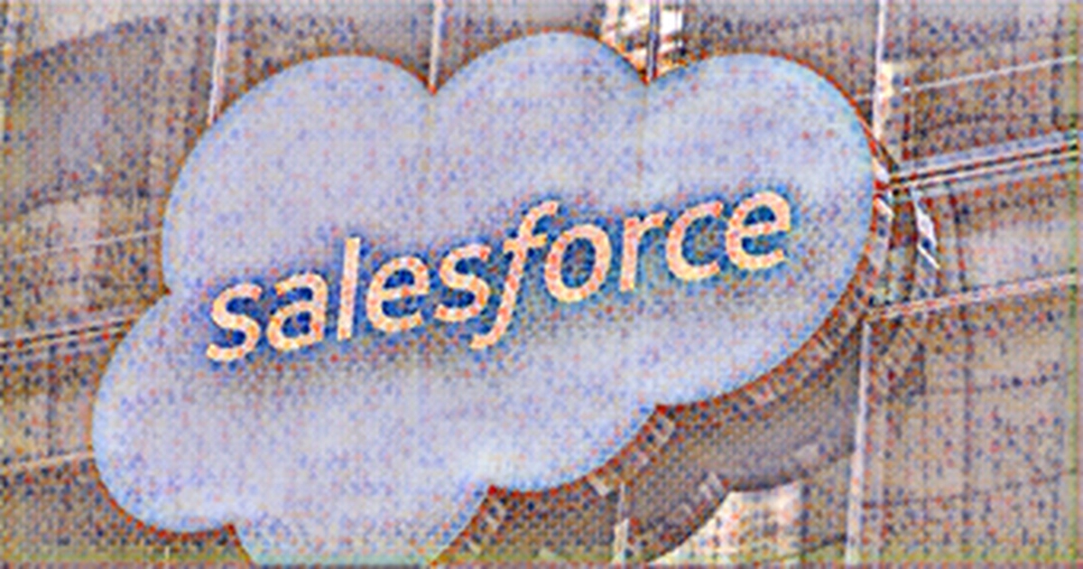 Salesforce beats quarterly earnings, but forecast misses