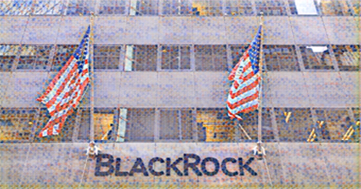 BlackRock votes against re-election of 800 company directors