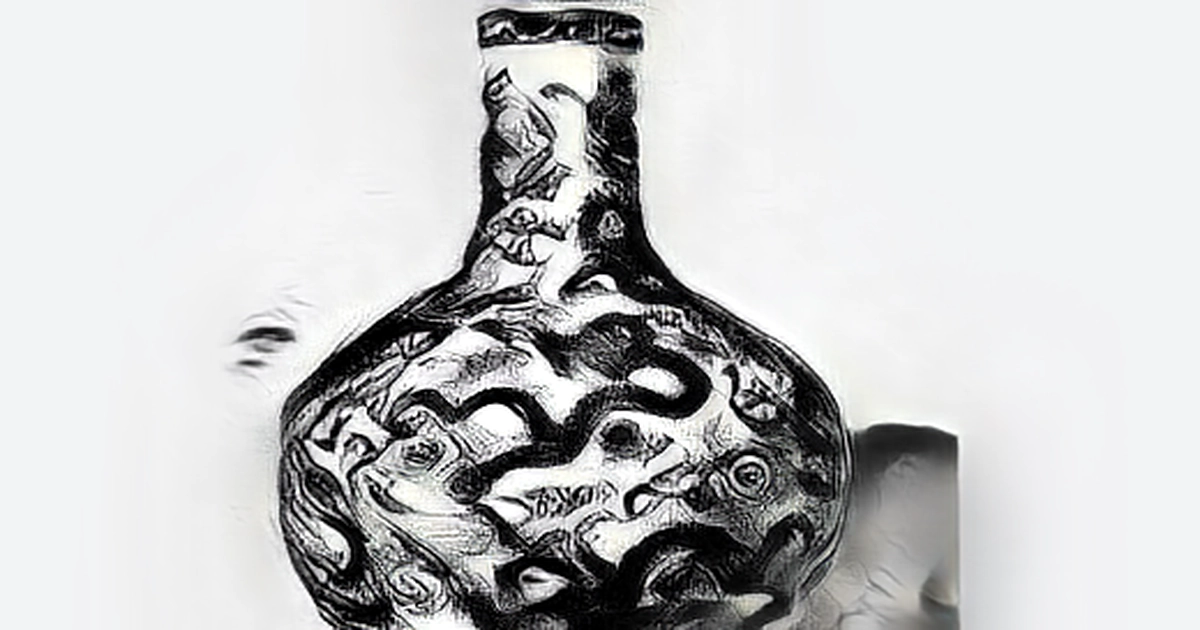 French vase sold for 8 million euros