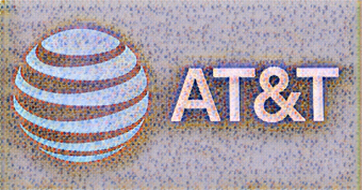 AT&T leads FCC 5 G spectrum auction: regulator